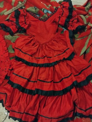 Traje Flamenca Vintage rojo y negro.