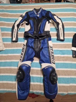 Mono Dainese 2 piezas Azul/Blanco/Negro
