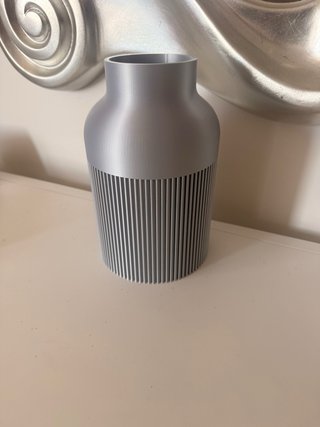 Jarrón moderno 3D gris