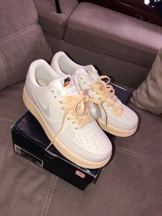 Nike Air Force 1 Blancas/Amarillas