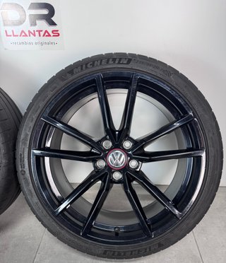 LLANTAS VW PRETORIA 19 ORIGINALES CON NEUMÁTICOS