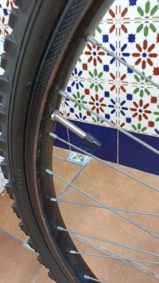 Bicicleta Montaña Aluminio con cubiertas a estrena