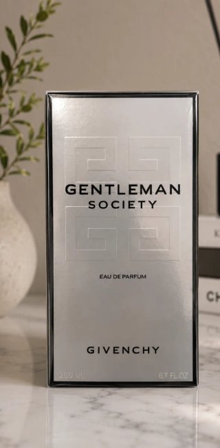 Givenchy Gentleman Society Eau de Parfum 200ml