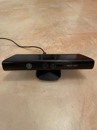 Xbox 360 Blanca con Kinect y Juegos