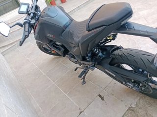 Zontes ZT125-U Moto Naked Negra/Gris