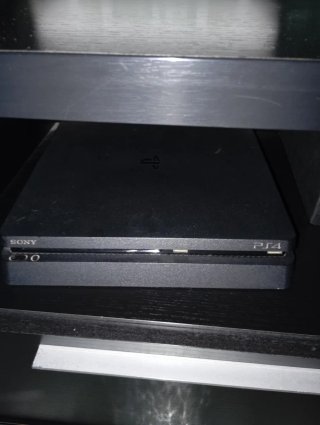 Consola Sony PS4. Más fifa26