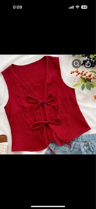 Chaleco rojo con lazada