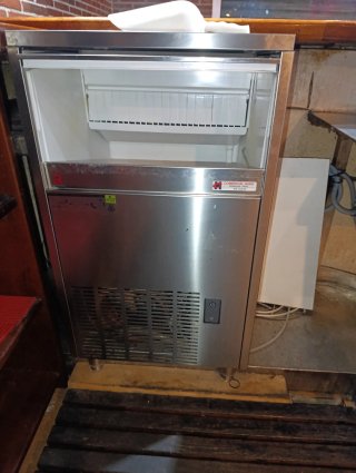 Lavavajillas y Fabricador de hielo