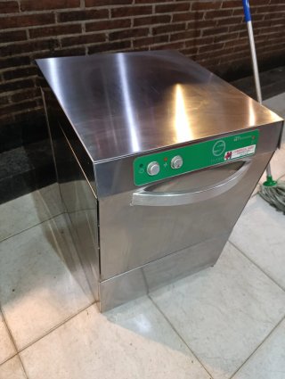 Lavavajillas y Fabricador de hielo