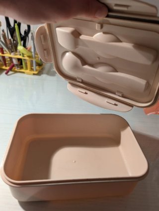 Tupperware portapranzo con posate