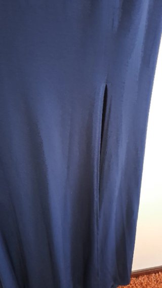 Vestido de fiesta azul con pedrería