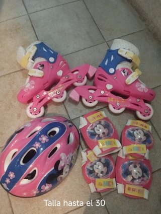 Patines Minnie Mouse Talla 26-30 + Casco y Protecc