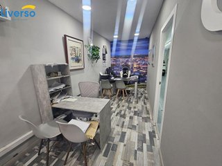 Local comercial en venta en Plaza España - Villa Pilar - Reyes Católicos - Vadillos en Burgos