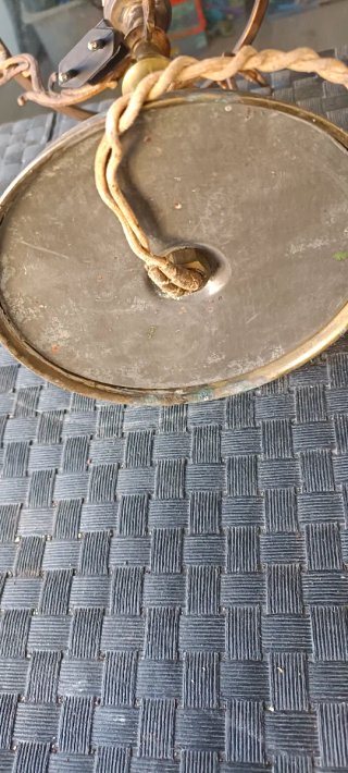 Lámpara de mesa antigua