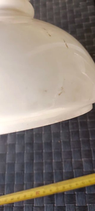 Lámpara de mesa antigua