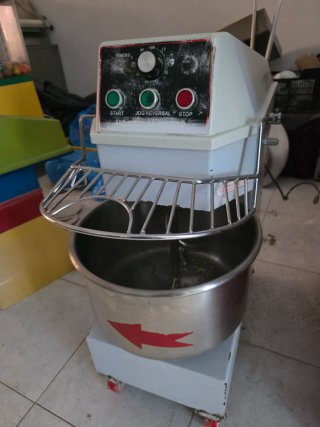 Amasadora Profesional Pizzería