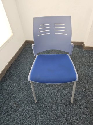 10 Sillas de oficina azul y gris