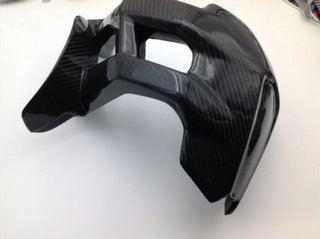 TAPA GUARDA CADENA INFERIOR CARBONO MULTISTRADA