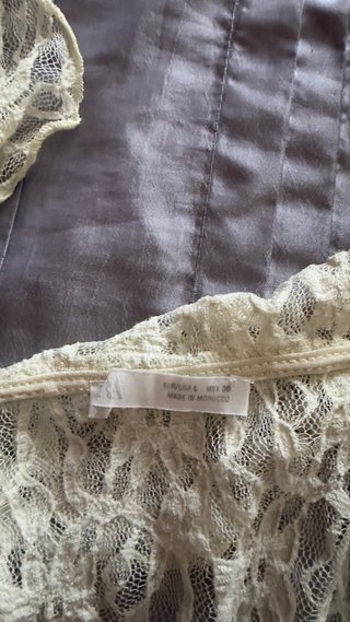 Blusa Zara Encaje Beige Talla L