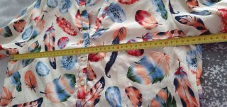 Conjunto camisa y pantalón estampado plumas