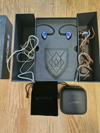 Auriculares Noble Audio Knight