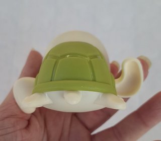 Juguete de tortuga para el baño en varios colores