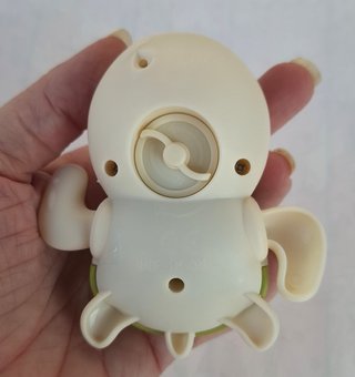 Juguete de tortuga para el baño en varios colores