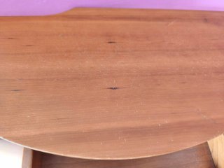 Estantería de madera semicircular