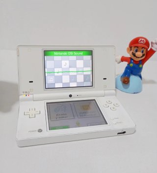 Collezione Retro Nintendo DSi Bianca