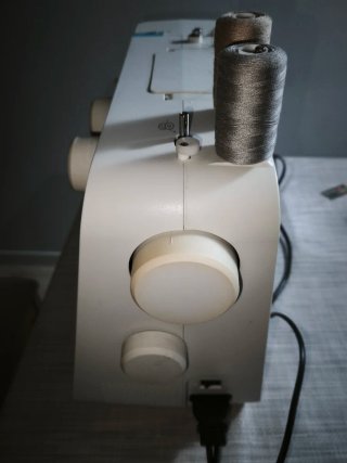 Máquina de coser Alfa Next 40+spring
