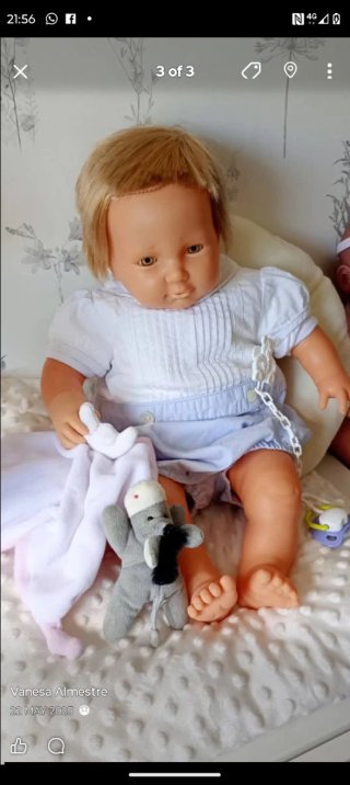 Muñeco Famosa Bebé con Chupete