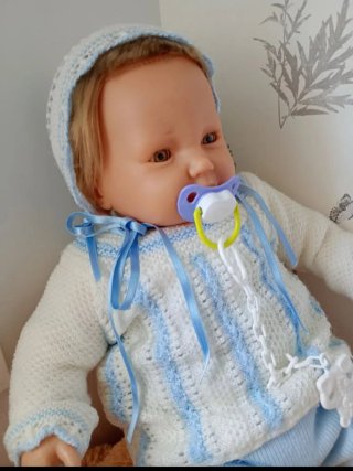 Muñeco Famosa Bebé con Chupete