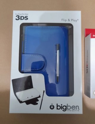 Offerta. Nuovo. Custodia e auricolari Nintendo 3DS