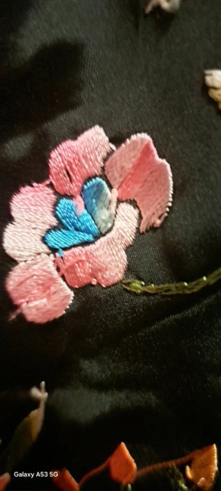 Manton de Manila Negro Bordado Flores