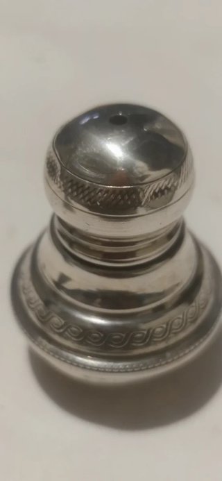 Salero de plata