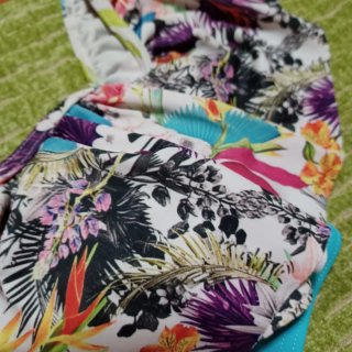 BIKINI TOP VOLANTE + TANGA