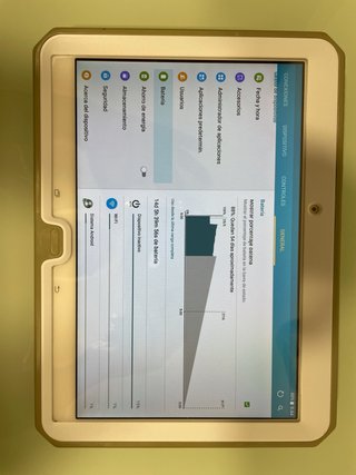 Tablet Samsung Tab 4 Blanca + Funda G-Shock Doetic