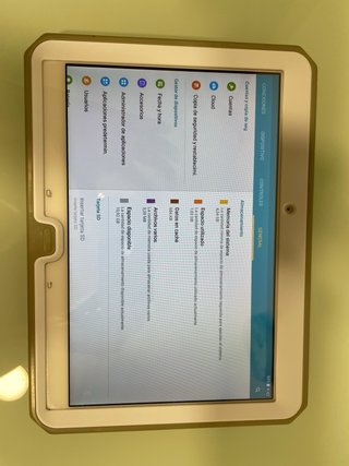 Tablet Samsung Tab 4 Blanca + Funda G-Shock Doetic
