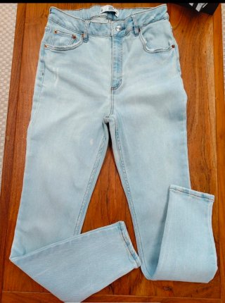 Pantalón vaquero pitillo Lefties Talla 42