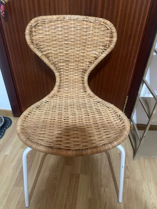 2 Sillas Mimbre  50E  las DOS JUNTAS NO ENVIO
