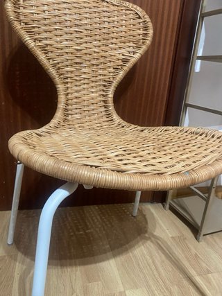 2 Sillas Mimbre  50E  las DOS JUNTAS NO ENVIO