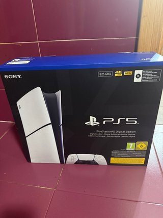PS5 Digital Edition Nueva Precintada con garantía