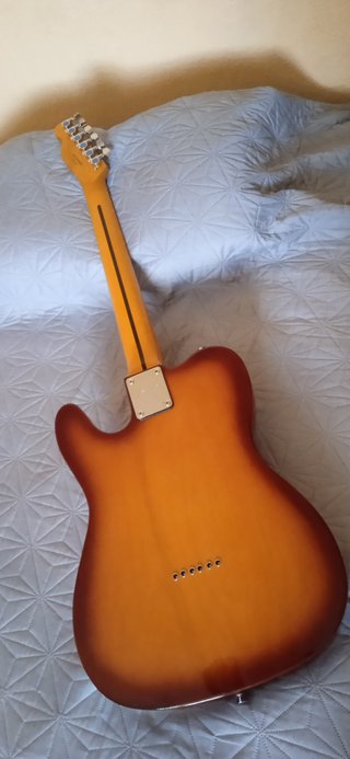 Guitarra Eléctrica Telecaster Sunburst