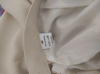 Falda beige