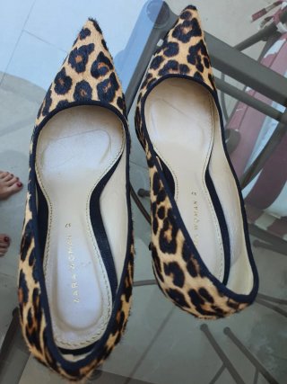 Zapatos tacón Zara animal print T.38