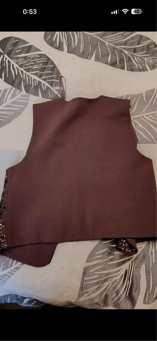 Chaleco Zara bordado abalorios