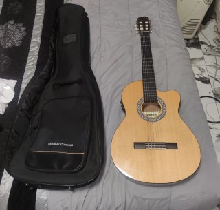 Guitarra Admira Mod Alba