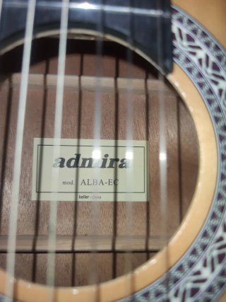 Guitarra Admira Mod Alba