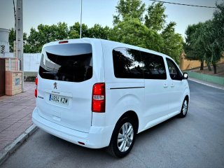 Peugeot Traveller 2019