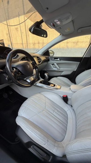 Peugeot 308 2015 - Desde 120€/Mês - Negociável